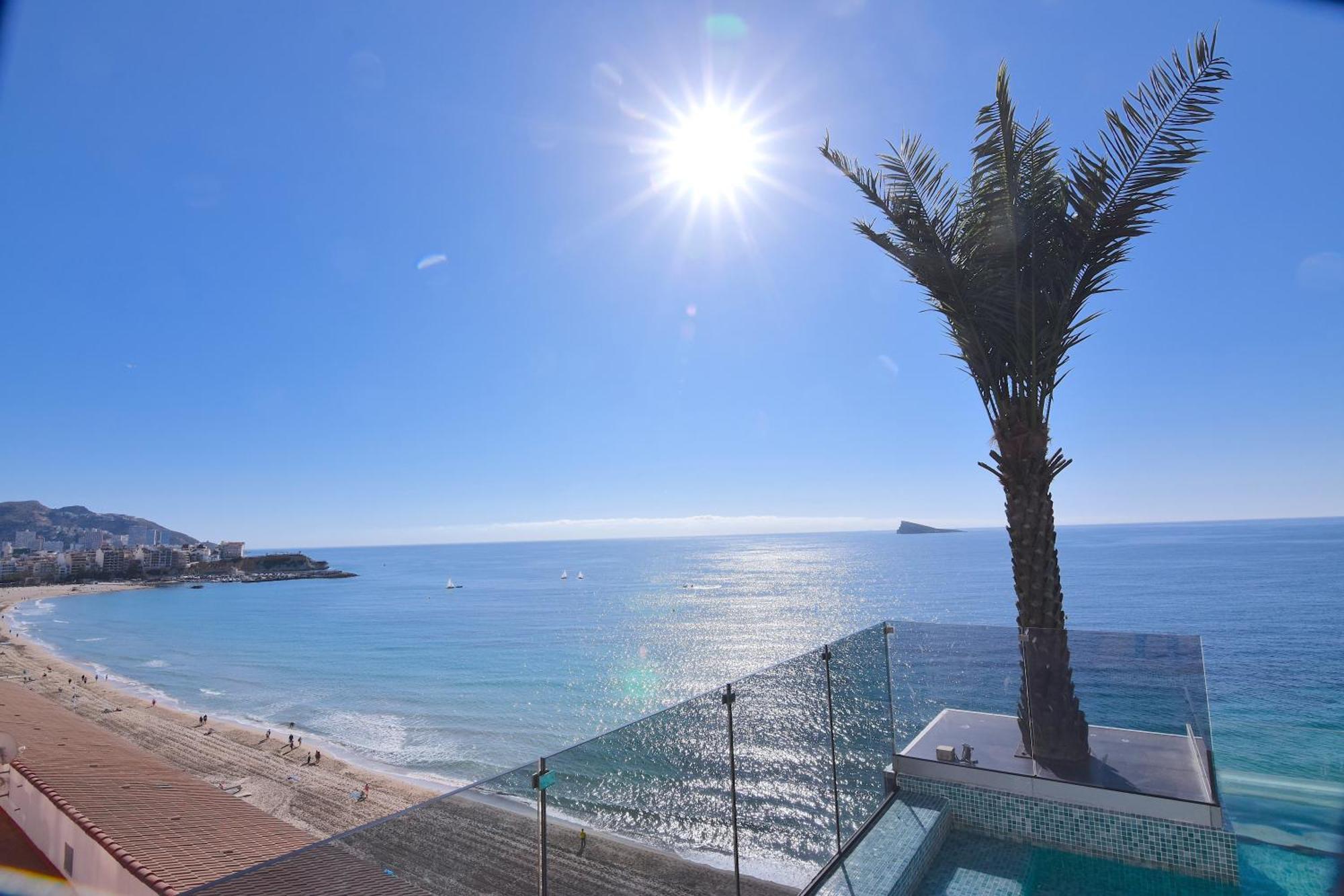 Apartamento De Lujo En Primera Linea De Playa Benidorm Exterior photo